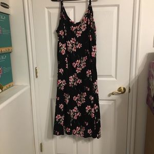Sleeveless dress.black.pink. Long.2X. Torrid